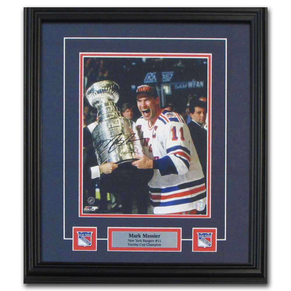 Mark Messier Autographed New York Rangers Framed 8X10 Photo