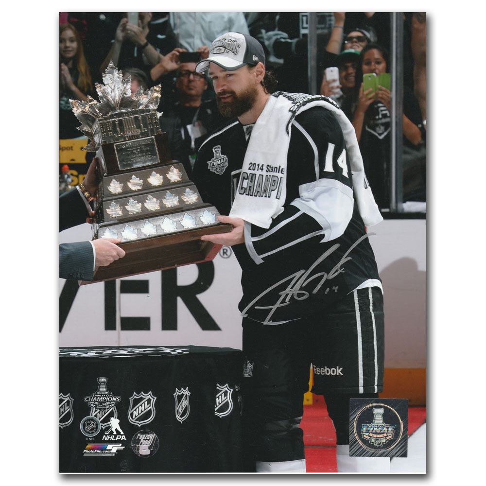 Justin Williams Autographed 2014 Conn Smythe Trophy 8X10 Photo