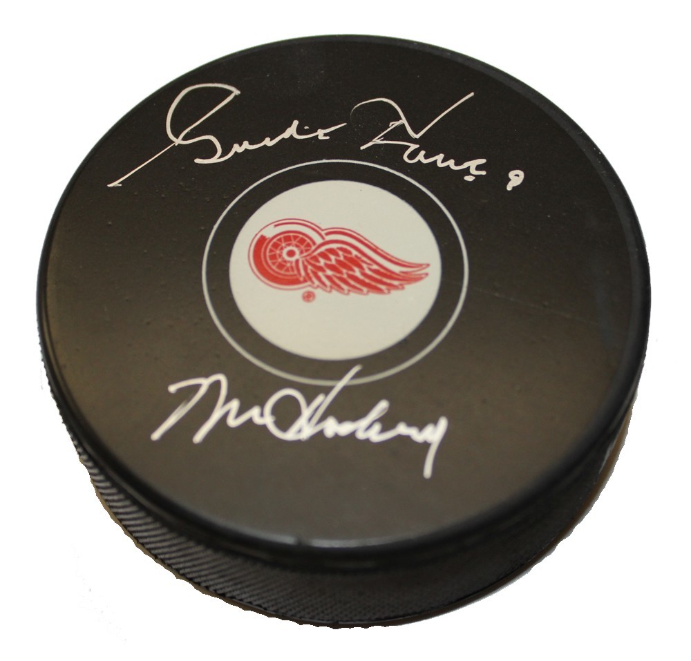 Gordie Howe Autographed Detroit Red Wings Puck
