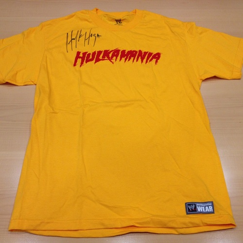 Hulk Hogan SIGNED Yellow Hulkamania T-Shirt