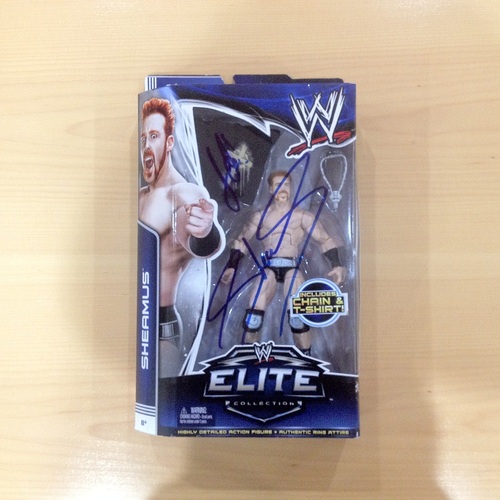 SIGNED Sheamus Elite Series 25 Action Figure