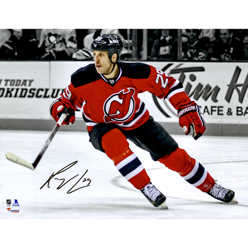 Ryane Clowe New Jersey Devils Autographed 11