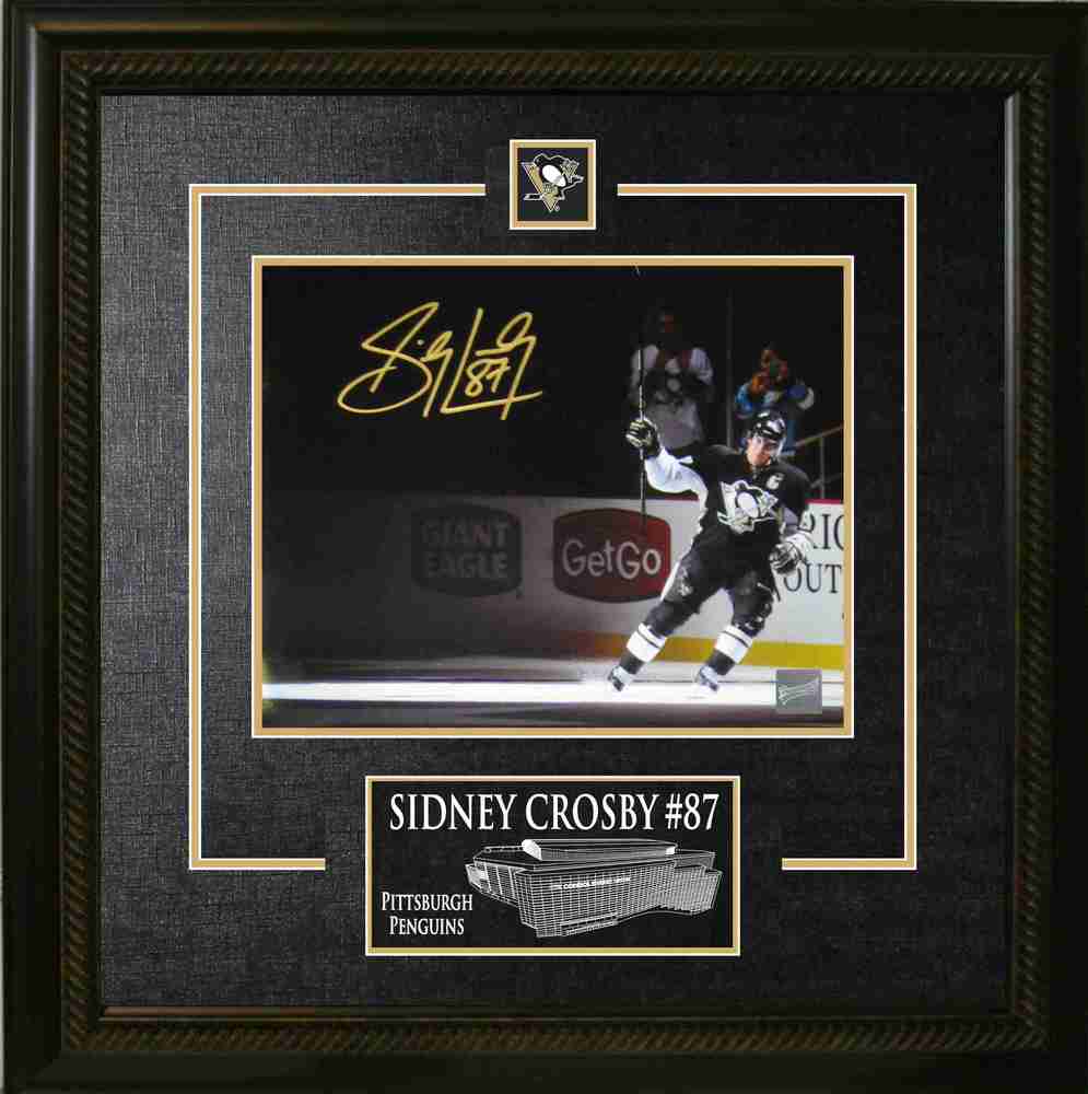 Sidney Crosby - Signed & Framed 8x10 Etched Mat - Stick Salute