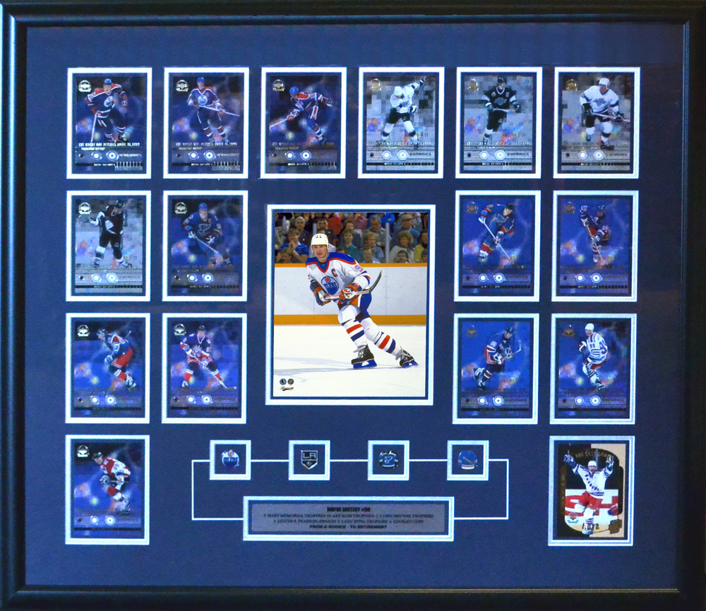Wayne Gretzky - Framed MLG 8x10 Etched Mat - Featuring 15 Card Collection