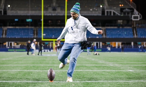 Seattle Seahawks VIP Gameday Experience On September 7, 2025 (Access for 4)