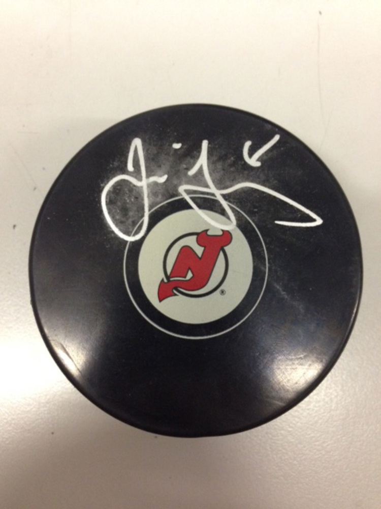 JAROMIR JAGR Signed New Jersey Devils Puck *Signature is Smudged