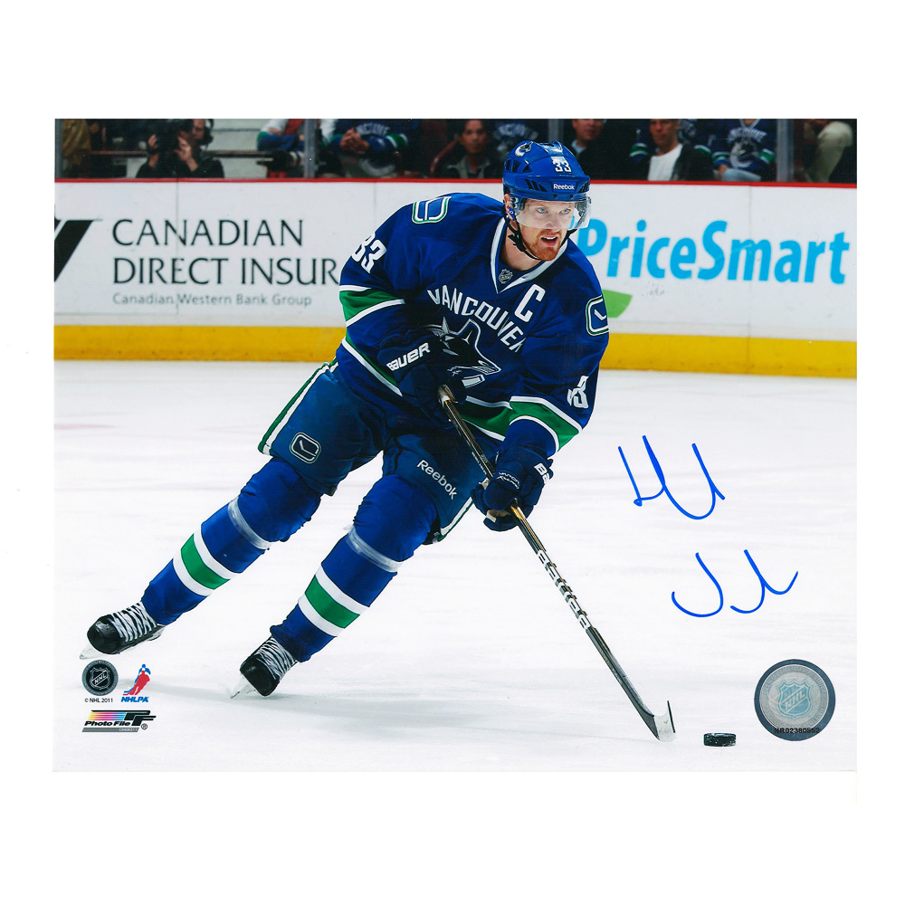 HENRIK SEDIN Signed Vancouver Canucks 8 X 10 Photo - 70334