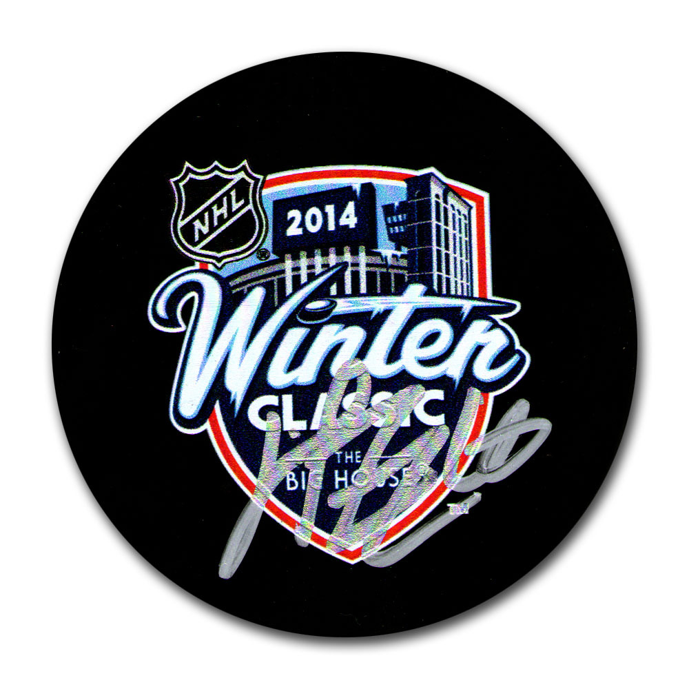 Henrik Zetterberg Autograpehd 2014 NHL Winter Classic Puck (Detroit Red Wings)