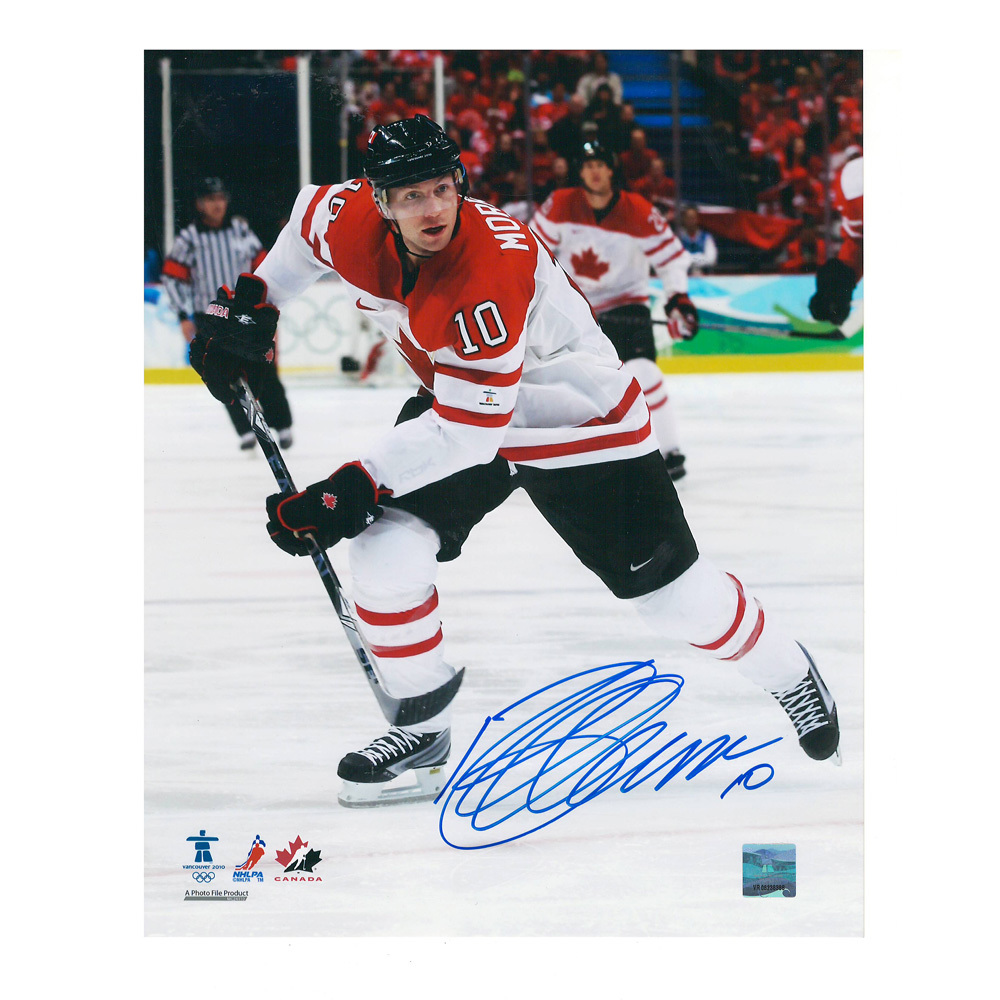 BRENDEN MORROW Signed Team Canada 2010 8 X 10 Photo - Dallas Stars - 70265