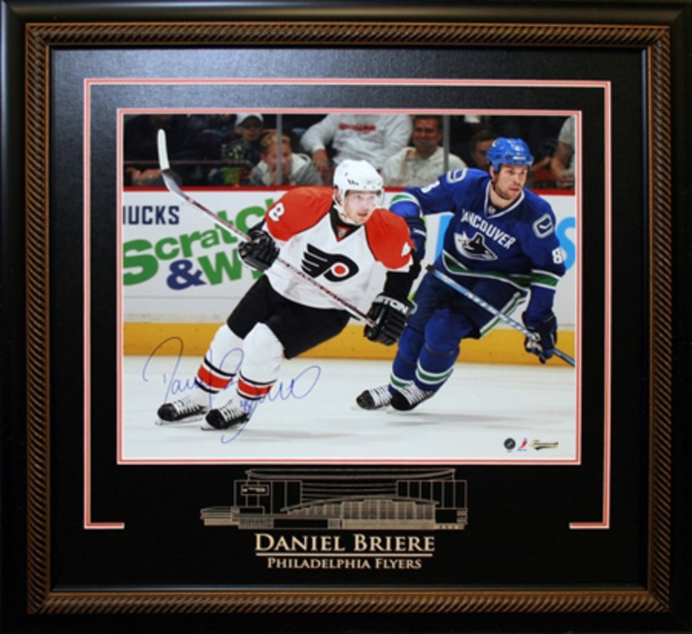 Daniel Briere Signed 16x20 Flyers Framed White vs Canucks