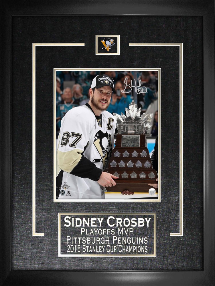 Sidney Crosby - Signed & Framed 8x10