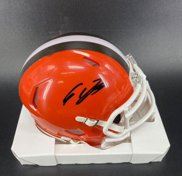 NFL - Browns Shedeur Sanders Signed Mini Helmet
