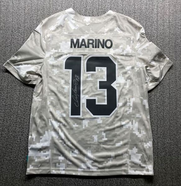 NFL - Dolphins Dan Marino Signed Salute To Service Nike Jersey Size Medium