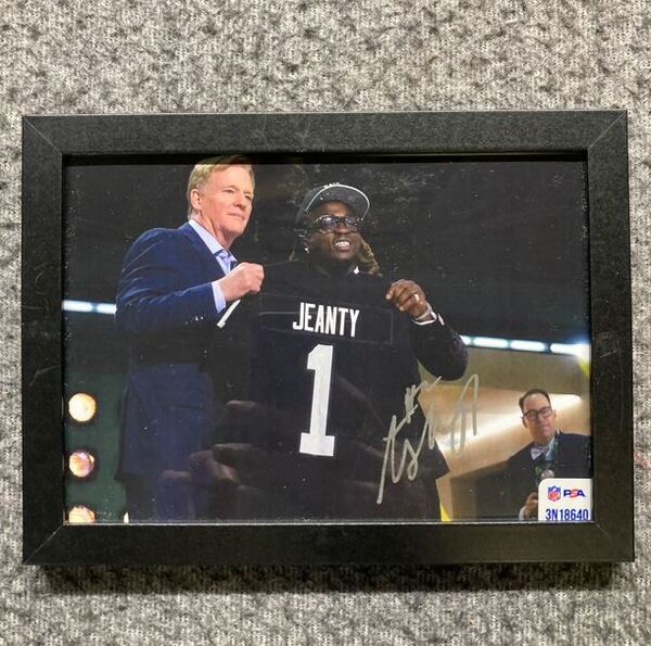 NFL - Raiders Ashton Jeanty Signed And Framed 4x6 Draft Photo (Slight Sm...