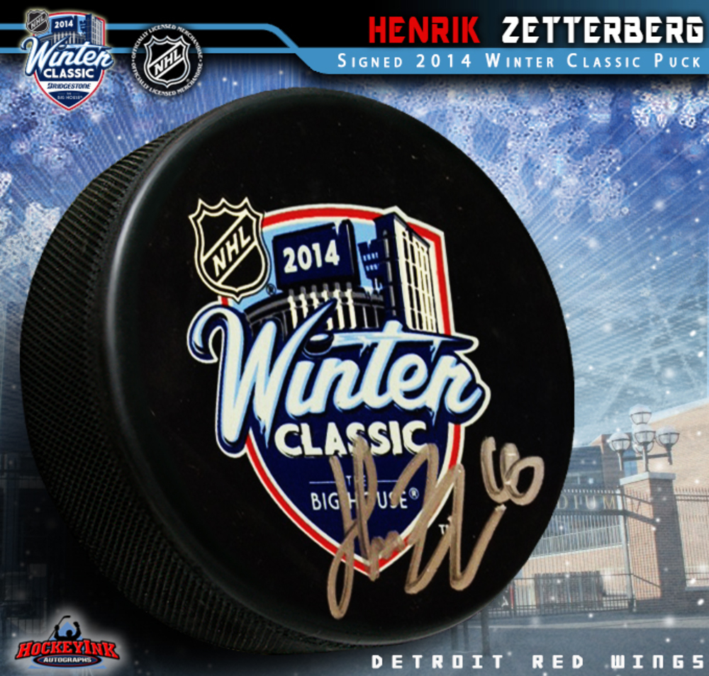 HENRIK ZETTERBERG Signed 2014 NHL WINTER CLASSIC Souvenir Puck