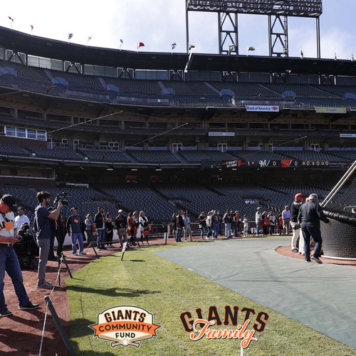 Photo of Giants Family Auction: Field Visit & Batting Practice
