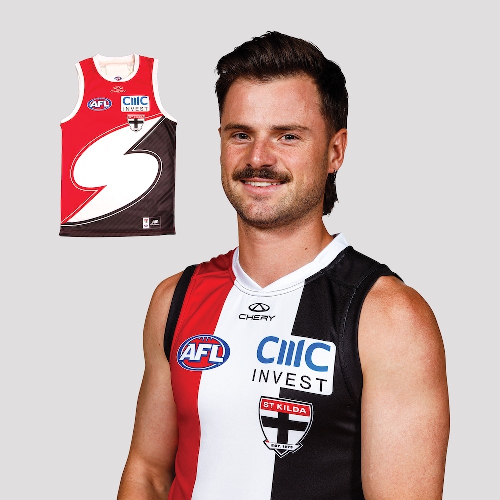 Jack Sinclair #35 - 2026 Player Retro S Guernsey * Signed 