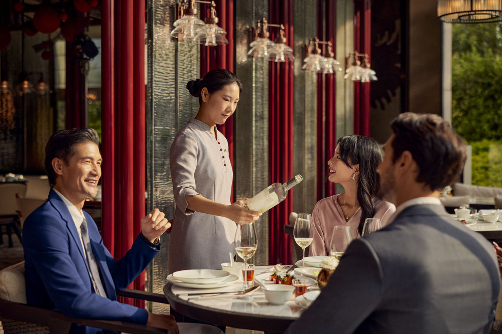 【Jiangnan Meets Chaozhou-Cantonese】 Conrad Shenzhen: Sky Stay & Qiantang Views · Terroir Table Package