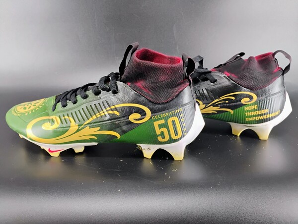 MCMC - 49ers Isaac Guerendo Signed Game Worn Custom Cleats 2025 Season S...