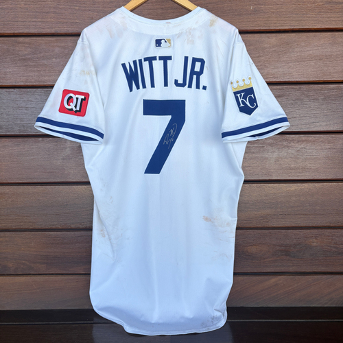 Game-Used or Autographed Kansas City Royals | MLB Auctions
