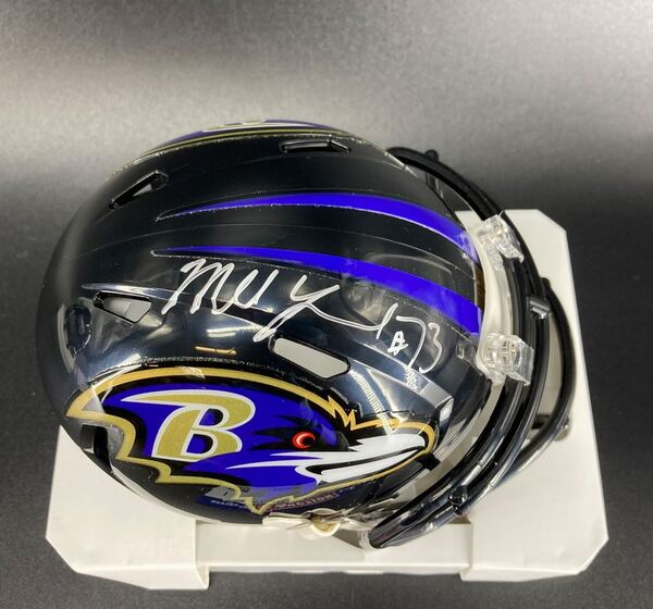 NFL - Ravens Marshall Yanda Signed Mini Helmet