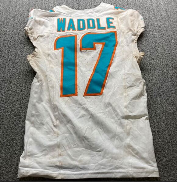 Crucial Catch - Dolphins Jaylen Waddle Game Worn Jersey (9/07/2025) Size...