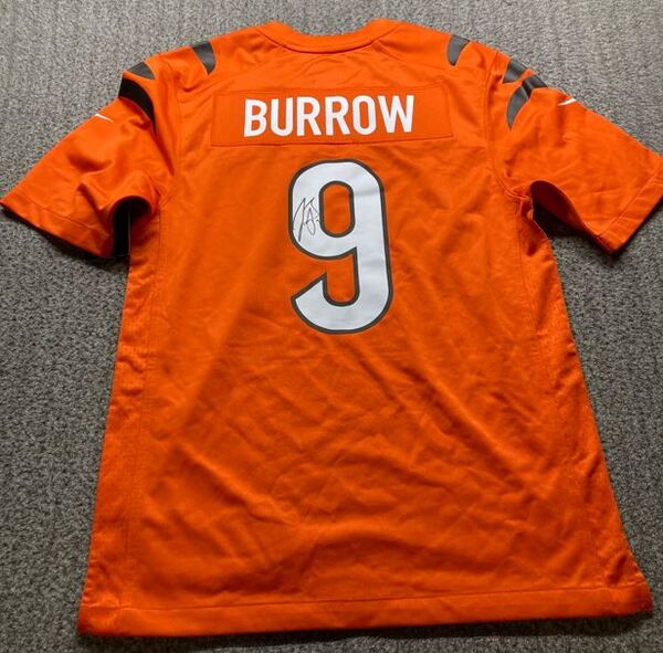 NFL - Bengals Joe Burrow Signed Replica Jersey