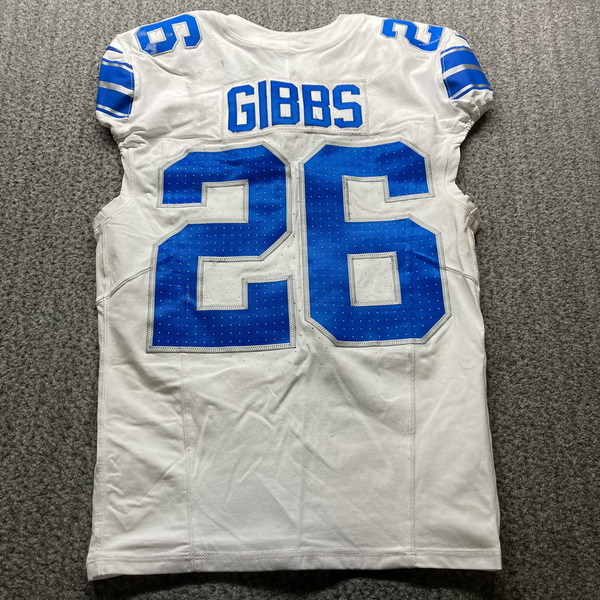 Crucial Catch - Lions Jahmyr Gibbs Game Worn Jersey (10/13/2024) Size 38...