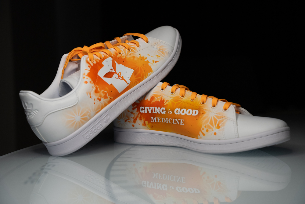 Sneaker – quarter viewrow pages_container mx-auto