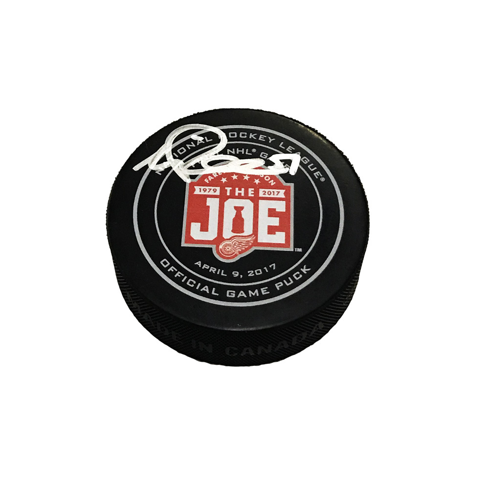 VALTTERI FILPPULA Signed Final Game at the Joe Detroit Red Wings Official Game Puck
