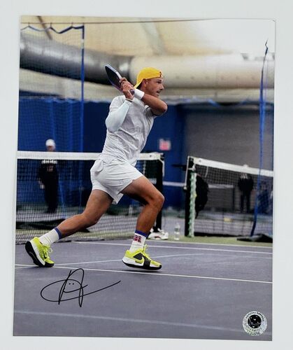 Photo of Alex Crum Autographed 8 x 10 Photo