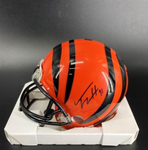 NFL - Bengals Trey Hendrickson Signed Mini Helmet