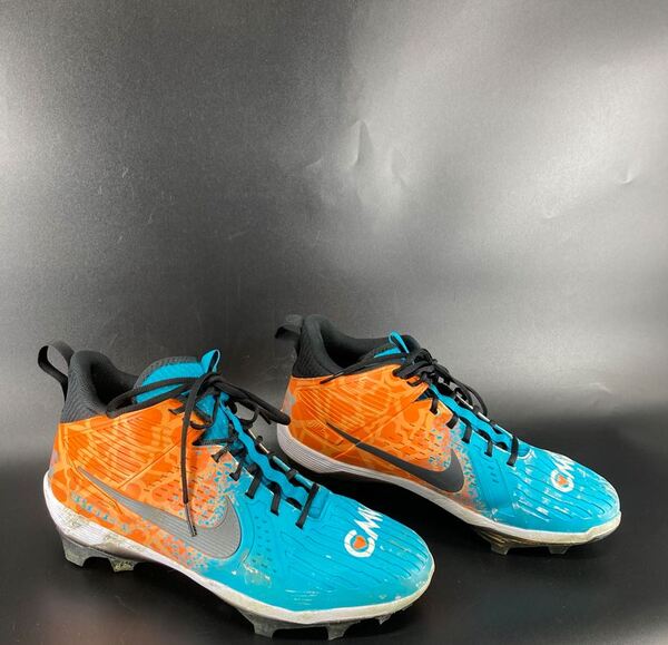 MCMC - Raiders Alex Cappa Game Worn Custom Cleats 2025 Season Size 13 Pr...