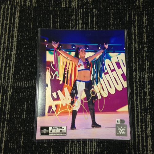 Bayley SIGNED 8 x 10 Limited Edition WrestleMania 33 Photo (#1 of 33)