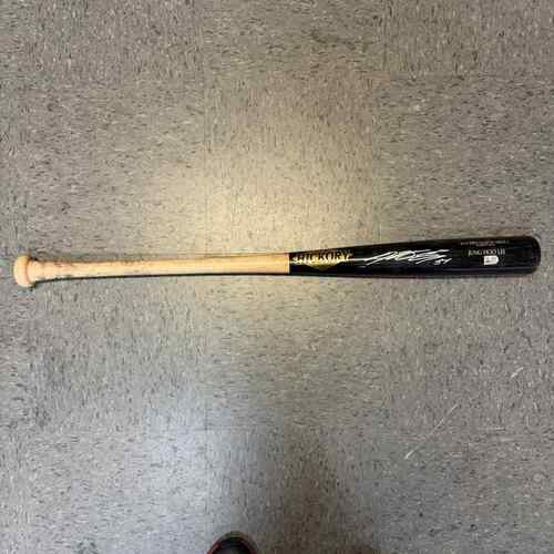 Game-Used or Autographed All auctions | San Francisco Giants Auctions