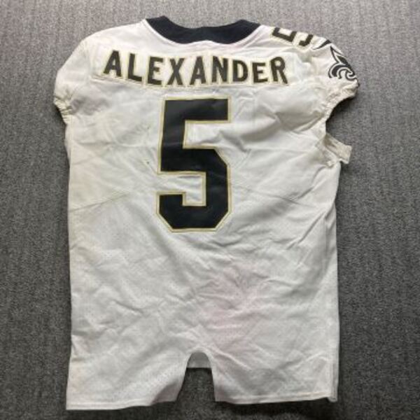 Crucial Catch - Saints Kwon Alexander Signed Game Worn Jersey Size 42