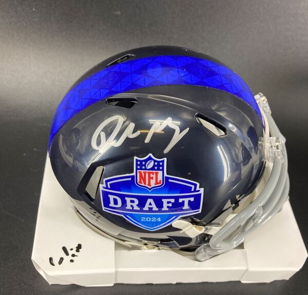 NFL - Patriots Drake Maye Signed NFL Draft Mini Helmet