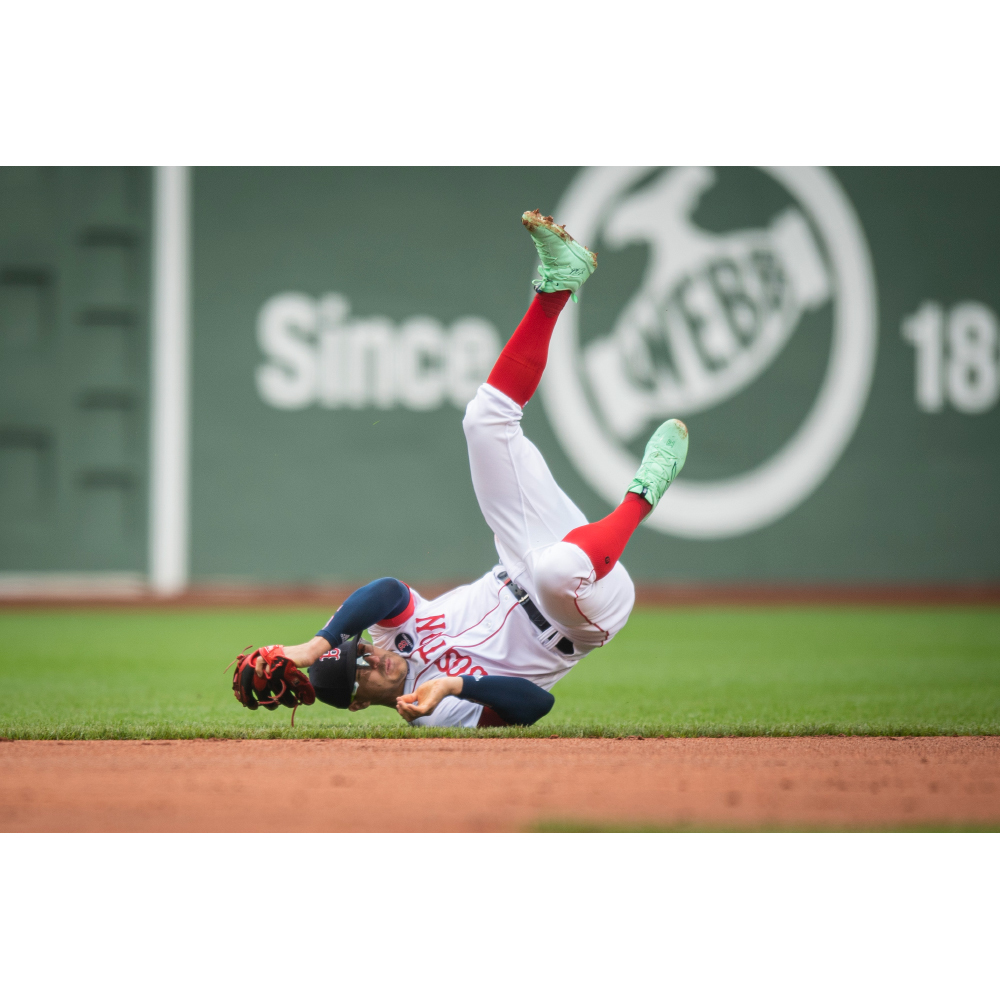 Kik Hern ndez Game Worn Autographed Patriots Day Jersey Red Sox kik-hern-ndez-game-worn-autographed-patriots-day-jersey-red-sox