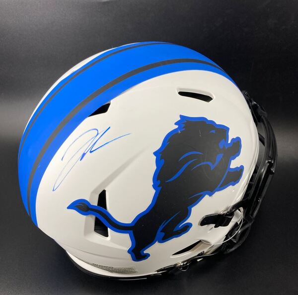 NFL - Lions Jahmyr Gibbs signed lunar eclipse helmet