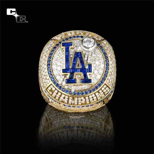 Game-Used or Autographed Experiences | Los Angeles Dodgers Auctions