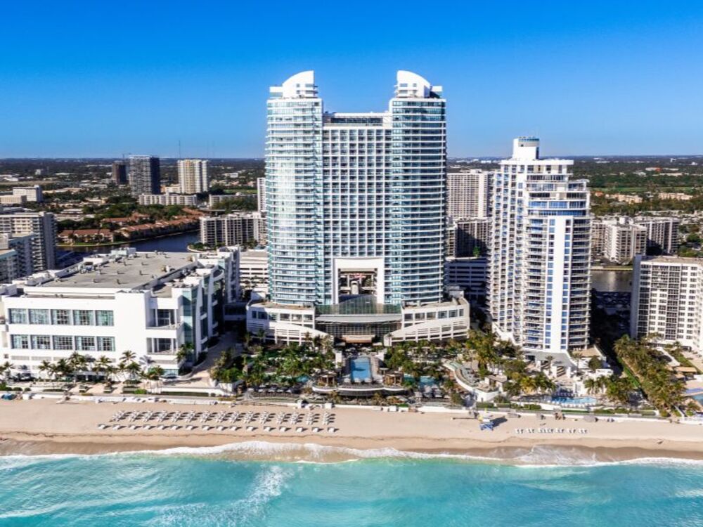 Miami Race Day Experience at Signia by Hilton Diplomat Beach Resort