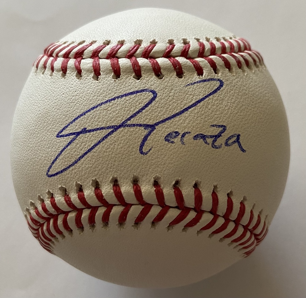 Oswald Peraza Autographed Baseball MLB Auctions