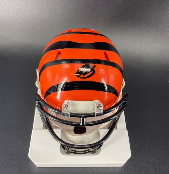 NFL - Bengals Jermaine Burton Signed Mini Helmet