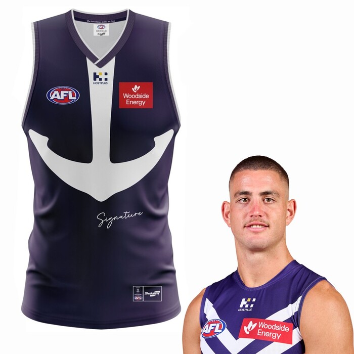 Photo of Patrick Voss #20 Fremantle 2025 Retro Purple Haze Guernsey