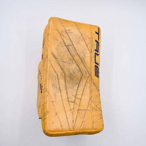Image of Saros, Juuse<br>True Catalyst PX5 Blocker<br>Nashville Predators<br>2024-25<br>#74
