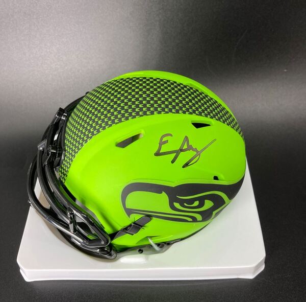 NFL - Seahawks Elijah Arroyo Signed Rave Mini Helmet