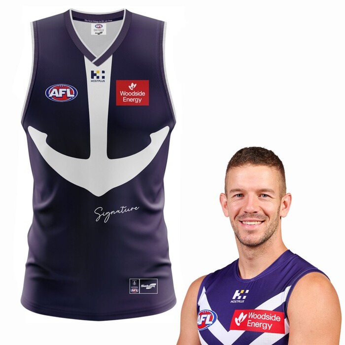Photo of Sam Switkowski #39 Fremantle 2025 Retro Purple Haze Match-Worn Guernsey