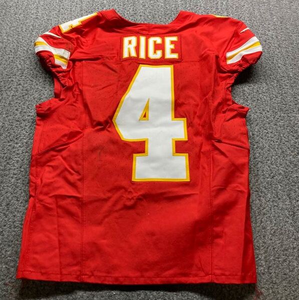 Crucial Catch - Chiefs Rashee Rice Signed Game Worn Jersey (9/24/23) Siz...