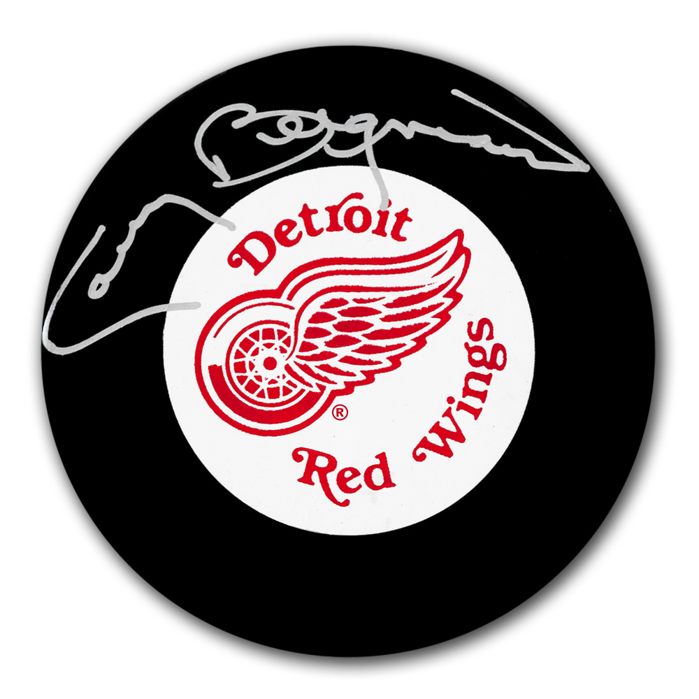 Gary Bergman Detroit Red Wings Autographed Puck