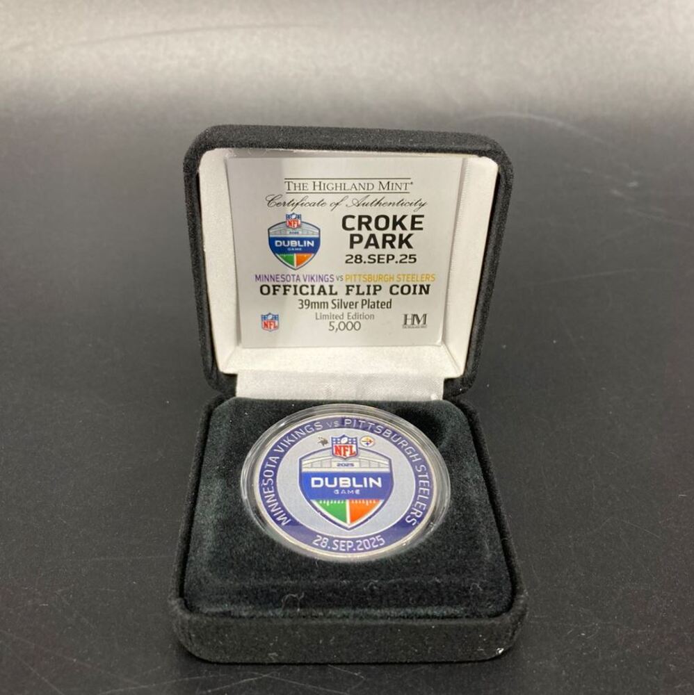 Sneaker – quarter viewrow pages_container mx-auto